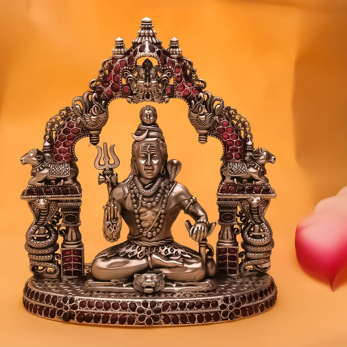 Antique Shiv Ji Murti 925 Silver with Rhodium and Lacquer coating for Anti-tarnish.
